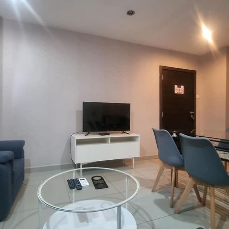 The Gallery Luxury Suites Cpg Ист-Легон Экстерьер фото