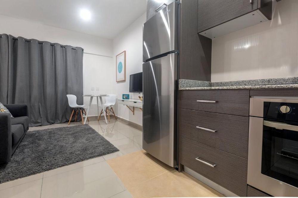 The Gallery Luxury Suites Cpg Ист-Легон Экстерьер фото