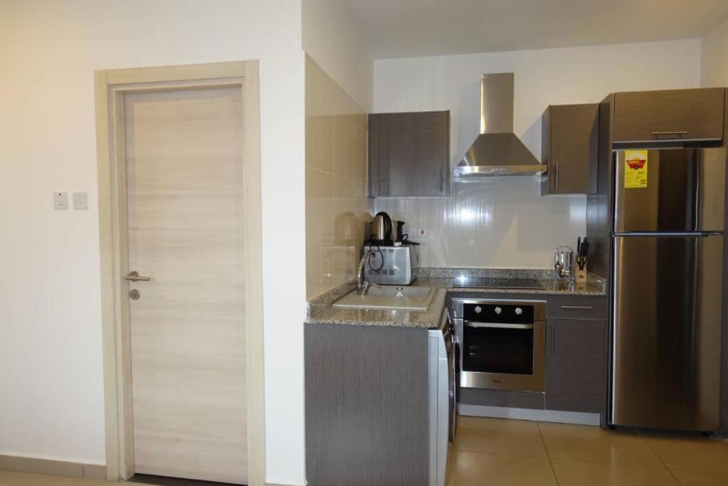 The Gallery Luxury Suites Cpg Ист-Легон Экстерьер фото
