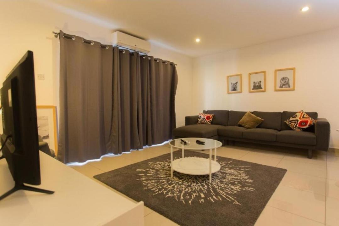The Gallery Luxury Suites Cpg Ист-Легон Экстерьер фото