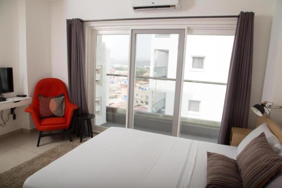 The Gallery Luxury Suites Cpg Ист-Легон Экстерьер фото